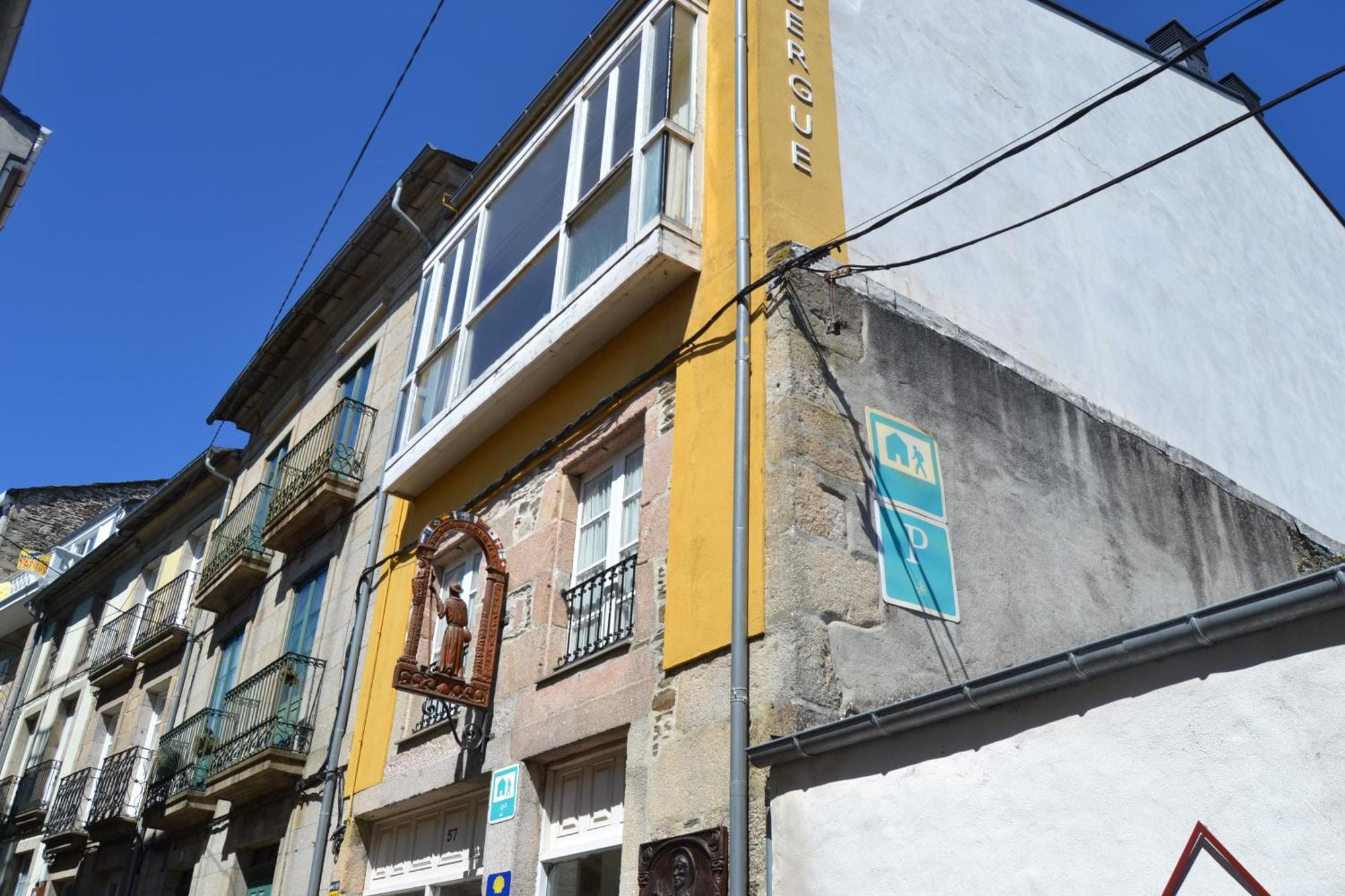 Albergue Internacional Sarria Exterior foto